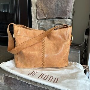 HOBO Render Shoulder bag in buffed whiskey